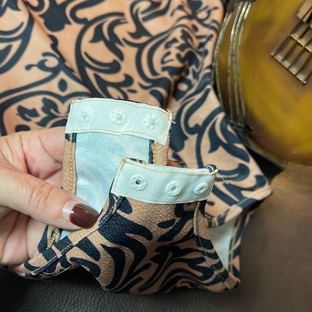SHEIN black and gold bodysuit - Picture 7 of 7